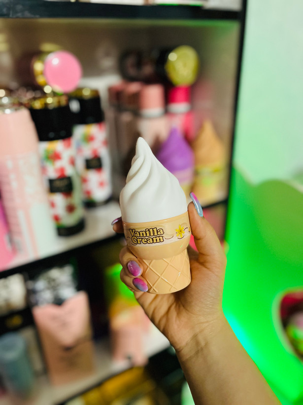 عطر بستنی یامی🍓🥥