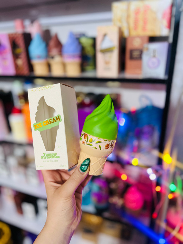 عطر بستنی یامی🍓🥥